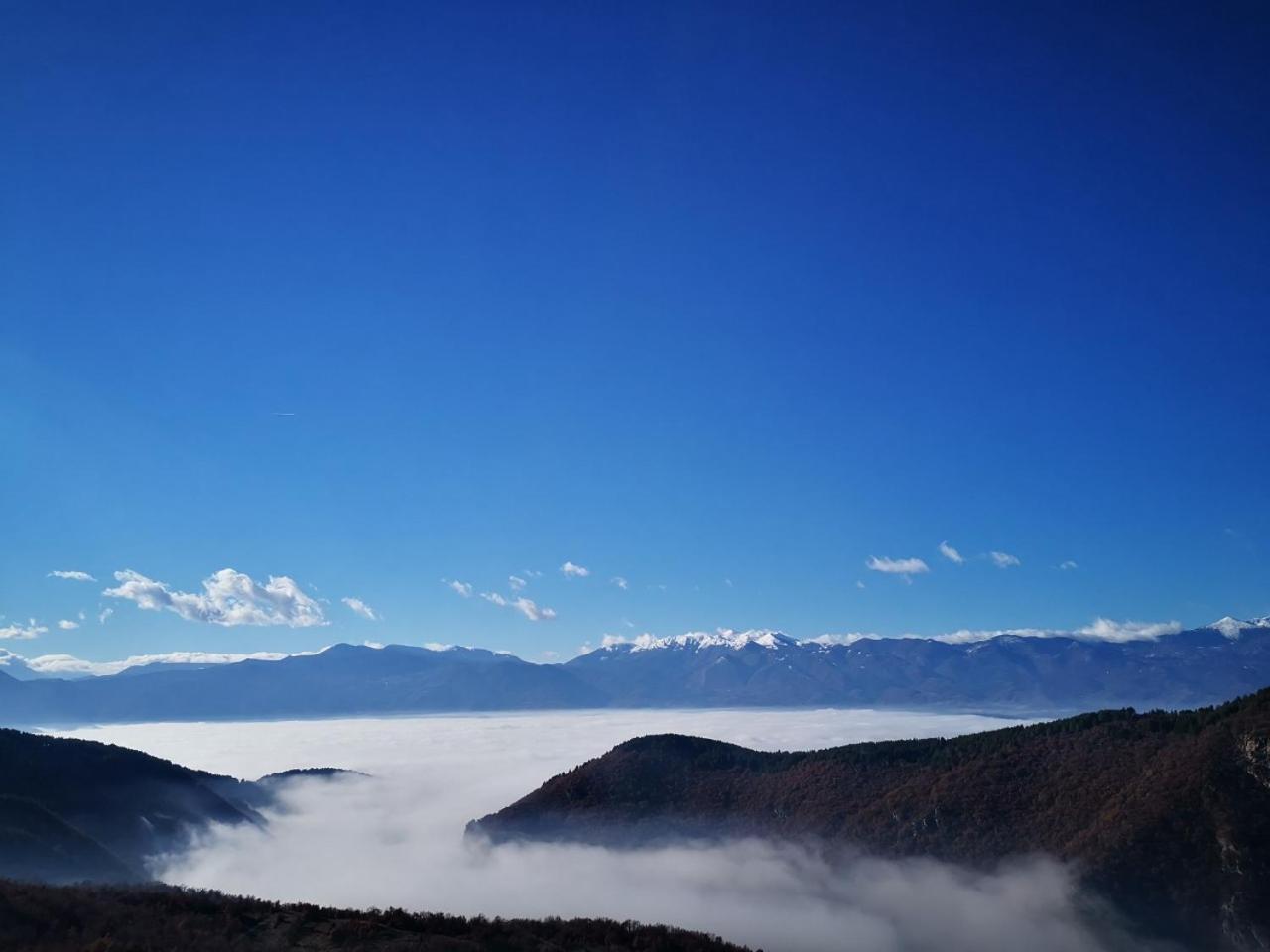 Семеен Хотел Скендерова Къща Leshten Bagian luar foto